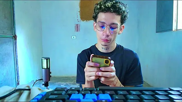 mateodeamjo online show from 12, 2, 2026