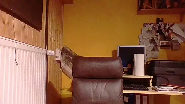 Snapshot of _squirty_cum_lady_ chatting on 27, 6, 2026 squirty cum lady online show from 27, 6, 2026