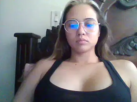 trianabell online show from 3, 1, 2025