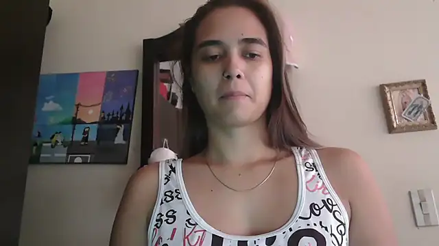 Snapshot of trianabell chatting on 3, 6, 2026 trianabell online show from 3, 6, 2026