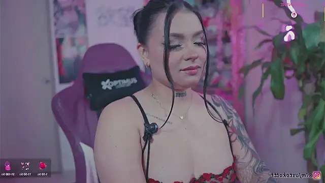 sensualkattt online show from 15, 9, 2025