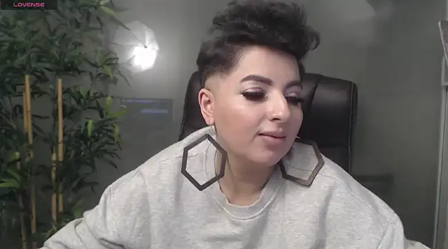 BustyAllyy online show from 15, 1, 2025