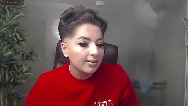 BustyAllyy online show from 17, 1, 2025