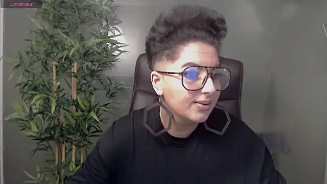 BustyAllyy online show from 25, 1, 2025