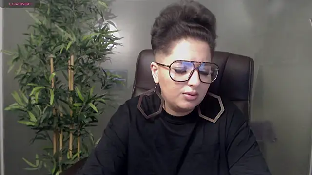 BustyAllyy online show from 26, 1, 2025