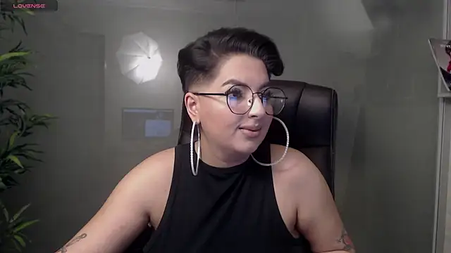 BustyAllyy online show from 5, 2, 2025