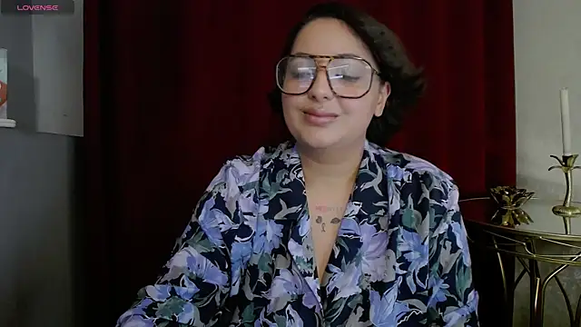 BustyAllyy online show from 6, 11, 2025