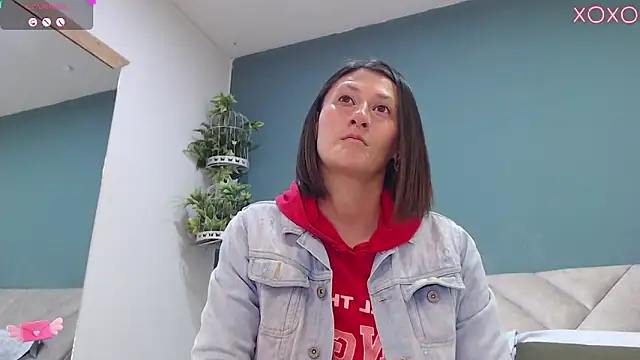 SharisWillian online show from 9, 10, 2025