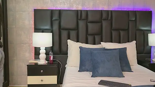 MiaSweeths online show from 13, 1, 2026