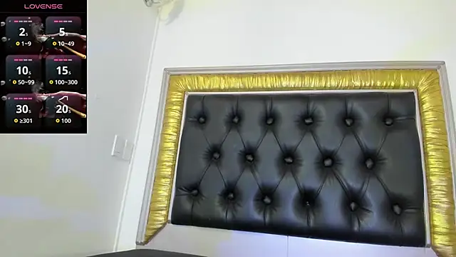 Snapshot of Foxy_Assh_ chatting on 7, 1, 2026 Foxy Assh online show from 7, 1, 2026