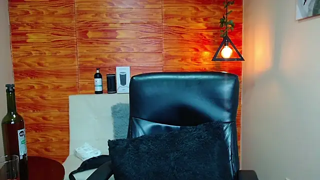 Bastiaan 28 online show from 10, 1, 2025