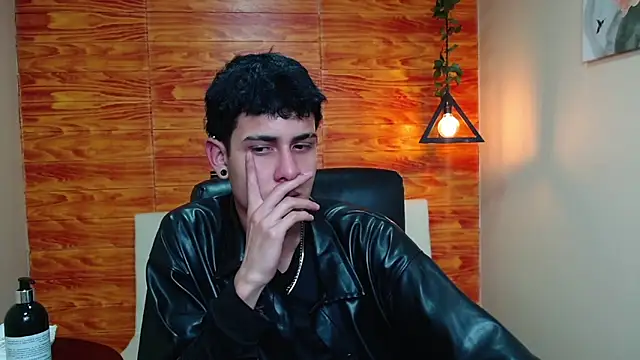 Bastiaan 28 online show from 10, 1, 2025