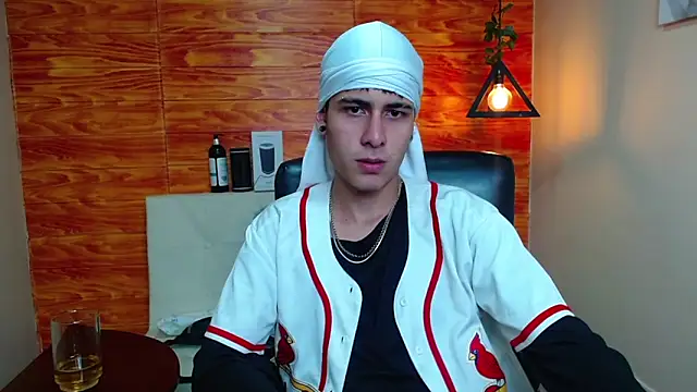 Bastiaan 28 online show from 12, 1, 2025