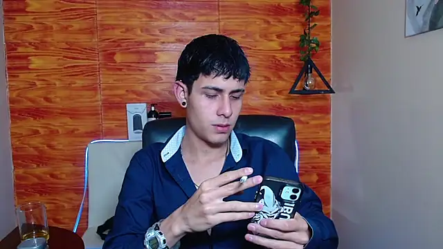 Bastiaan 28 online show from 19, 1, 2025