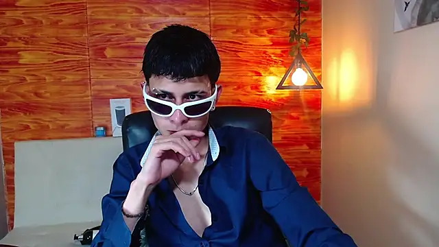 Bastiaan 28 online show from 10, 2, 2025