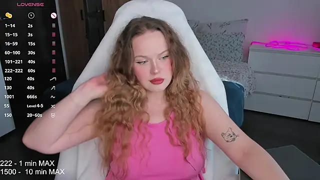 Snapshot of HANNA_MONTANAS chatting on 21, 9, 2025 HANNA MONTANAS online show from 21, 9, 2025
