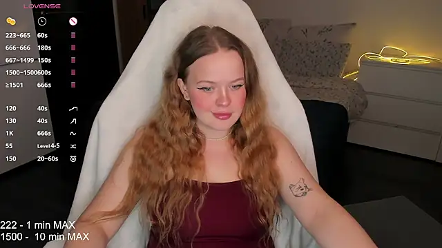 Snapshot of HANNA_MONTANAS chatting on 30, 9, 2025 HANNA MONTANAS online show from 30, 9, 2025