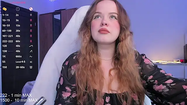 Snapshot of HANNA_MONTANAS chatting on 18, 10, 2025 HANNA MONTANAS online show from 18, 10, 2025
