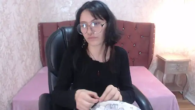 charlottemoonxz online show from 6, 3, 2025