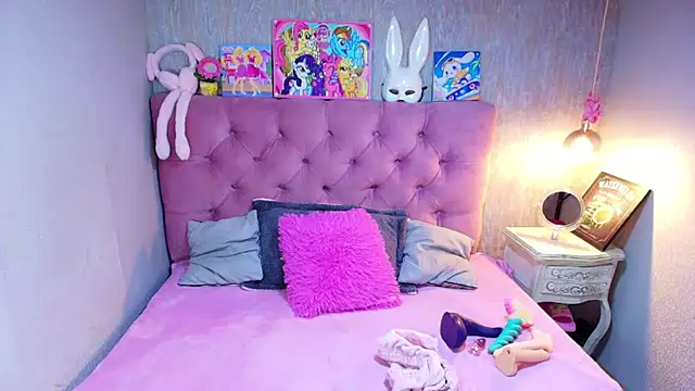 charlottemoonxz online show from 26, 2, 2026