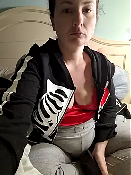 Snapshot of MilfyMrsRobinson chatting on 12, 3, 2025 MilfyMrsRobinson online show from 12, 3, 2025