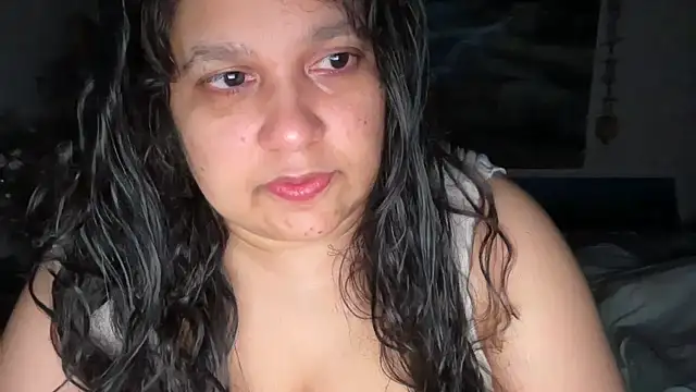 MelanieFawker online show from 10, 10, 2025