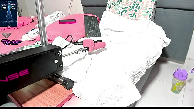 blondeb201 online show from 31, 12, 2024