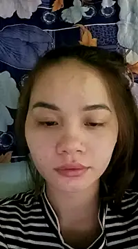 Snapshot of Ngoc-Trinh chatting on 22, 1, 2025 Ngoc-Trinh online show from 22, 1, 2025