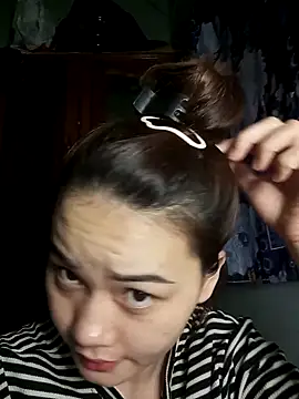 Snapshot of Ngoc-Trinh chatting on 15, 3, 2025 Ngoc-Trinh online show from 15, 3, 2025