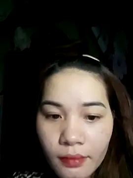 Snapshot of Ngoc-Trinh chatting on 22, 3, 2025 Ngoc-Trinh online show from 22, 3, 2025