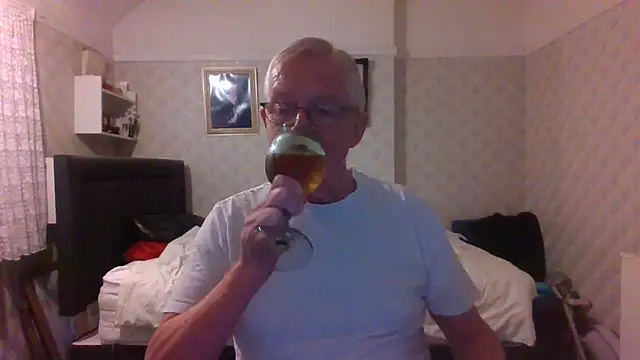 Snapshot of shaun63m chatting on 16, 7, 2026 shaun63m online show from 16, 7, 2026