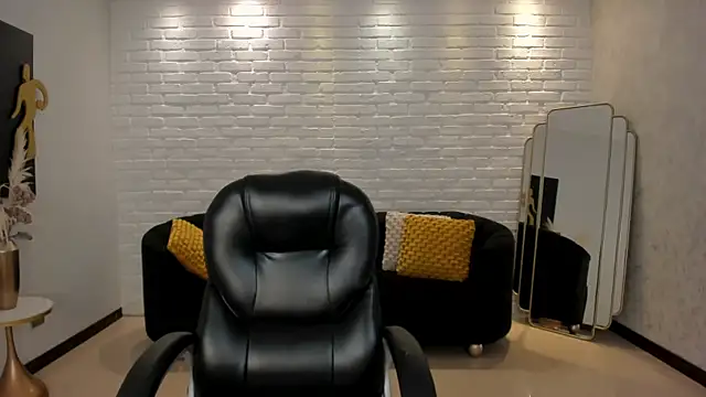 Snapshot of AliceHarper_ chatting on 9, 1, 2025 AliceHarper online show from 9, 1, 2025