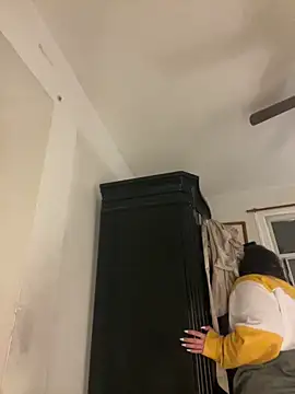 holyeroticss online show from 16, 1, 2025