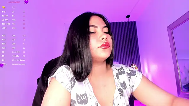 aliscollins  online show from 13, 9, 2025