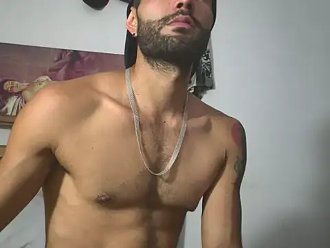 hideonbush051 online show from 27, 4, 2026