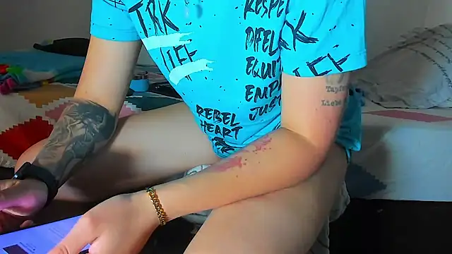 Sexyboy 666 online show from 16, 12, 2025