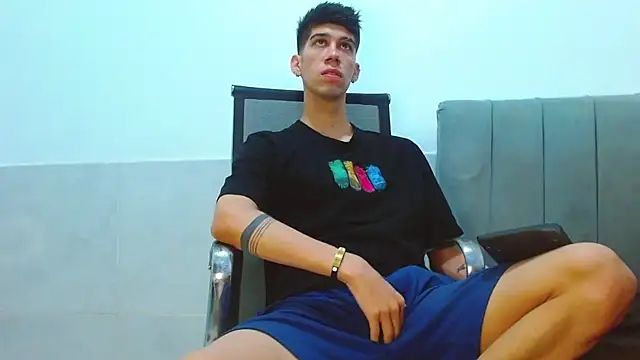 jhony-sex online show from 18, 6, 2026