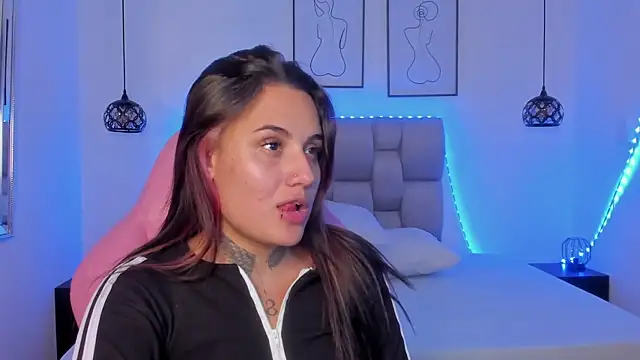 Susan-Sweet-7 online show from 9, 2, 2026