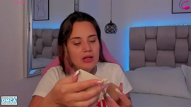 Susan-Sweet-7 online show from 4, 3, 2026