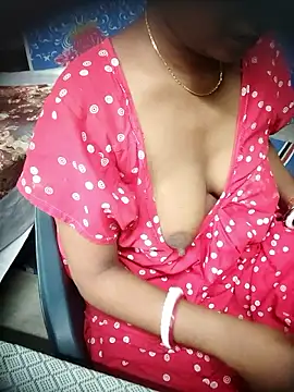 Snapshot of Bengoli--bhabhi chatting on 7, 10, 2025 Bengoli--bhabhi online show from 7, 10, 2025