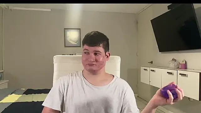 Lorenzo hernandez online show from 12, 11, 2025