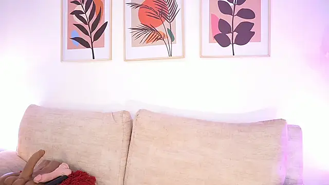 Zarawilliams online show from 4, 1, 2025