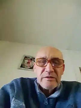 Snapshot of tino66 chatting on 17, 10, 2025 tino66 online show from 17, 10, 2025