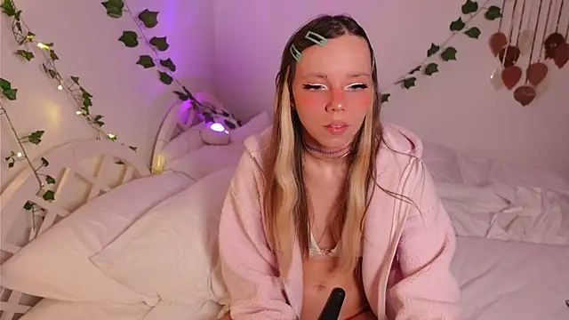 Ayra Lust online show from 28, 9, 2025