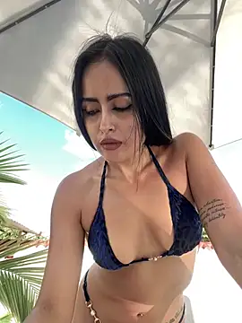 Snapshot of Alexandra_duque chatting on 2, 1, 2025 Alexandra duque online show from 2, 1, 2025