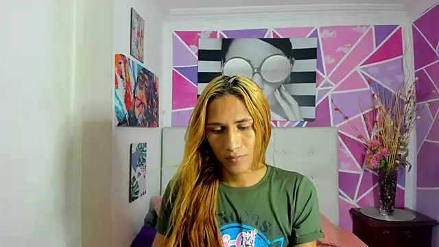 Brisahott online show from 3, 12, 2024