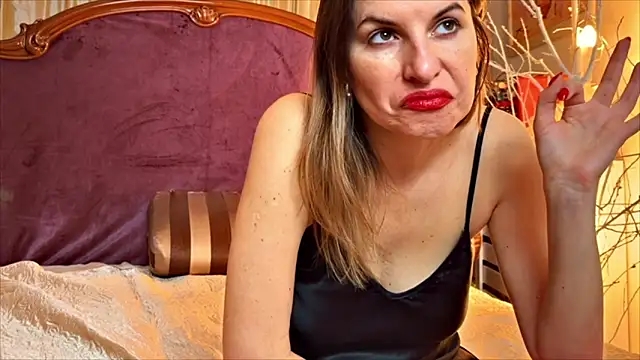 Selena Sweetie online show from 13, 1, 2026