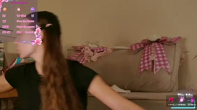 Milky flexy cat online show from 20, 4, 2026