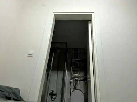 laynufff online show from 15, 1, 2026