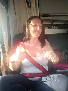 Snapshot of cuplubijoanna chatting on 6, 2, 2025 cuplubijoanna online show from 6, 2, 2025